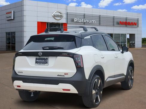 New 2026 Nissan Kicks SR w/ Cold Weather Package FWD image 4