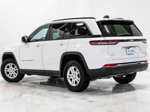 Used 2024 Jeep Grand Cherokee Laredo w/ Luxury Tech Group I image 23