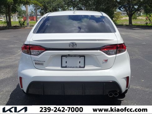 Used 2025 Toyota Corolla SE FWD image 5