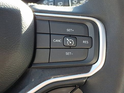 Certified 2024 Jeep Wagoneer 4WD w/ Premium Group I image 22