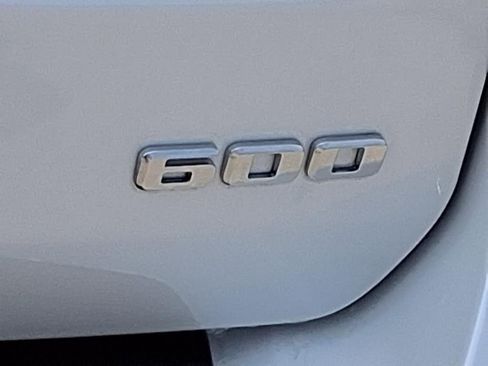 Used 2025 Cadillac Escalade Premium Luxury Platinum image 11