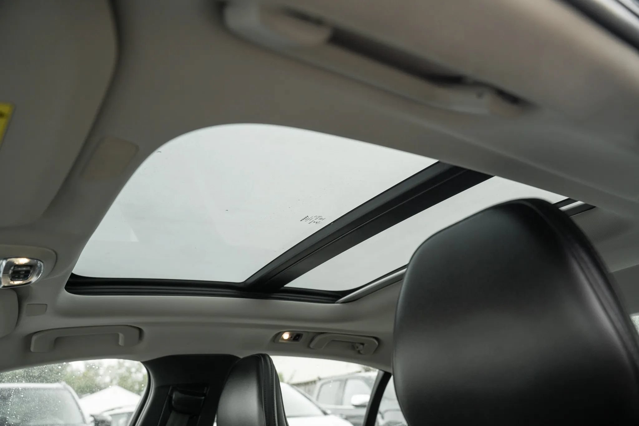 Used 2019 Volvo S60 T6 Momentum w/ Premium Package AWD/4WD image 18