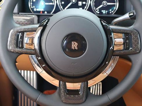 Certified 2023 Rolls-Royce Cullinan Black Badge AWD/4WD image 31