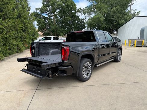 Used 2024 GMC Sierra 1500 Denali Ultimate AWD/4WD image 32