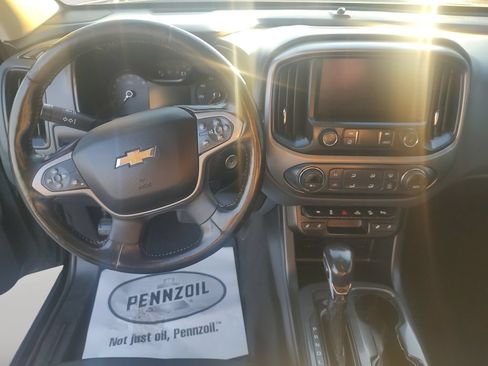 Used 2022 Chevrolet Colorado Z71 AWD/4WD image 10
