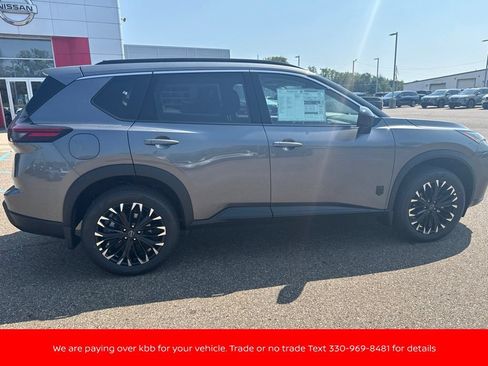 New 2026 Nissan Rogue Dark Armor AWD/4WD image 8