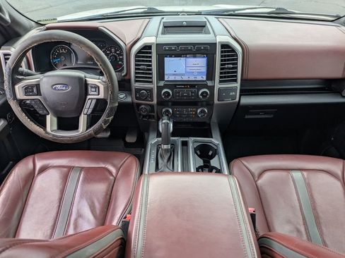 Used 2019 Ford F150 Platinum w/ Equipment Group 701A Luxury AWD/4WD image 16