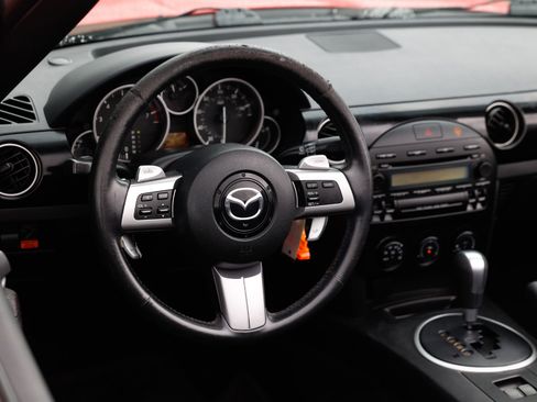 Used 2008 MAZDA MX-5 Miata Touring image 23