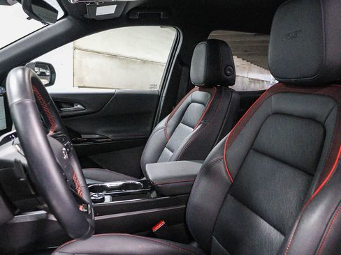 Used 2025 Chevrolet Equinox RS w/ Safety and Technology Package FWD image 18