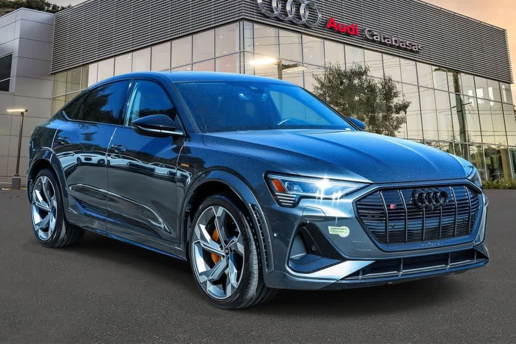 Used 2023 Audi e-tron S Prestige w/ Prestige Package AWD/4WD image 3