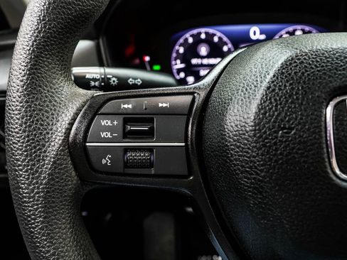 Used 2023 Honda Accord EX image 35