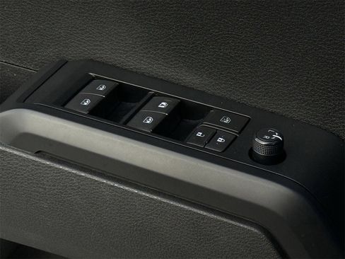 Used 2021 Toyota Tacoma SR w/ SR Convenience Package image 20