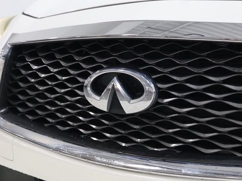 Used 2019 INFINITI Q50 Luxe RWD image 11