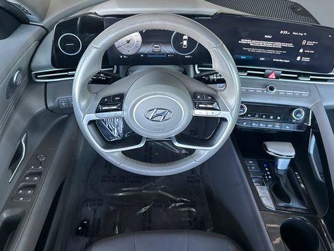 Used 2023 Hyundai Elantra SEL w/ Convenience Package FWD image 15
