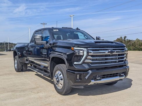 New 2026 Chevrolet Silverado 3500 High Country w/ Technology Package image 5