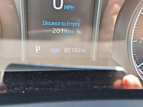 Used 2021 Toyota Venza LE w/ Carpet Mat Package (TMS) AWD/4WD image 13