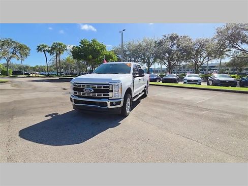 Used 2025 Ford F250 XLT image 46