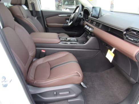 Used 2024 Honda Pilot Elite image 26
