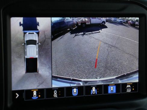 Used 2023 GMC Sierra 2500 AT4 w/ AT4 Preferred Package image 39