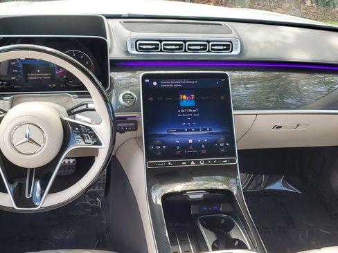 Used 2025 Mercedes-Benz S 580 4MATIC Sedan image 19