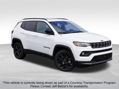 New 2025 Jeep Compass Latitude w/ Sun & Sound Group