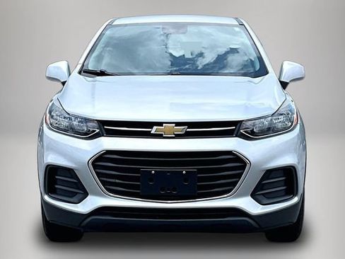 Used 2020 Chevrolet Trax LS w/ Tint and Cruise Package AWD/4WD image 3