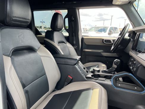 Used 2022 Ford Bronco Wildtrak AWD/4WD image 34
