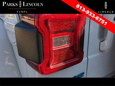 Used 2021 Jeep Wrangler Unlimited Sahara image 10