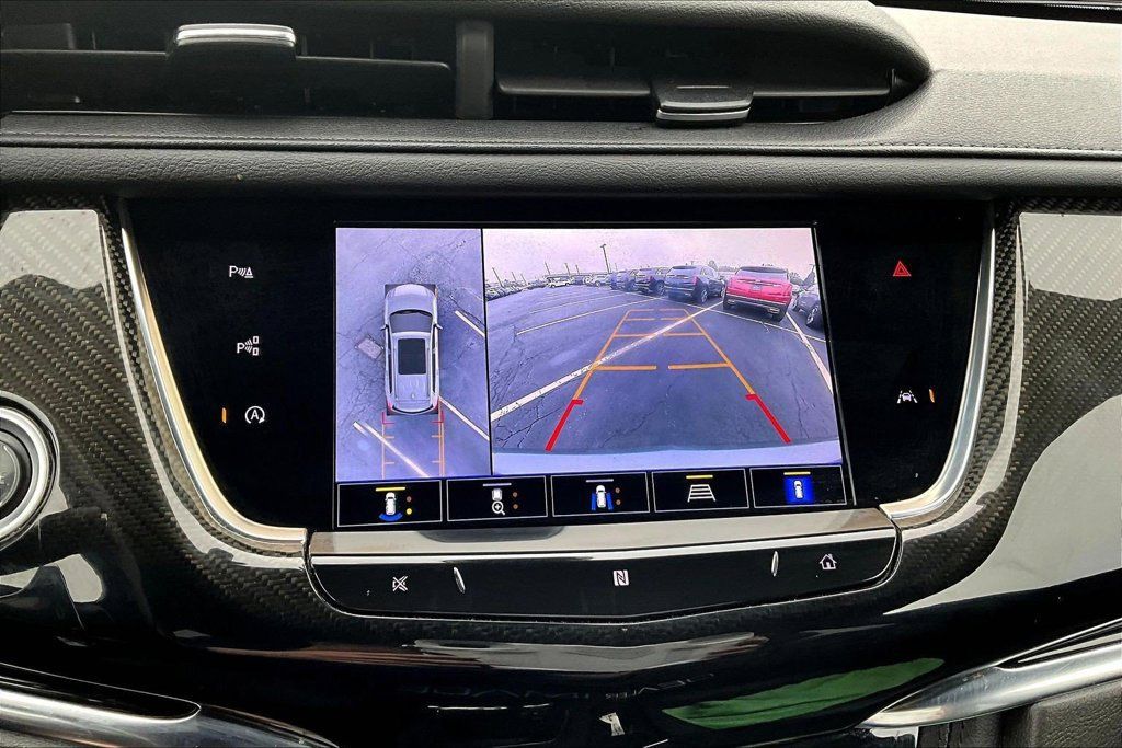 Used 2021 Cadillac XT6 Sport AWD/4WD image 14