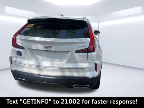 Used 2025 Cadillac XT4 Premium Luxury image 6