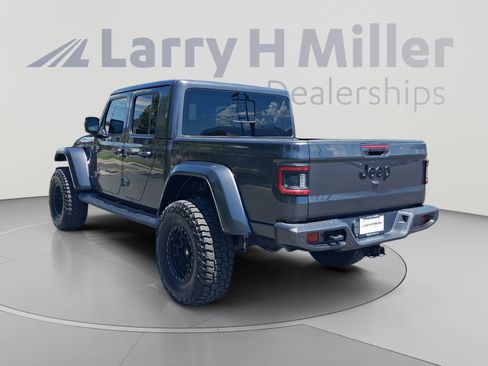 Used 2021 Jeep Gladiator Overland AWD/4WD image 3
