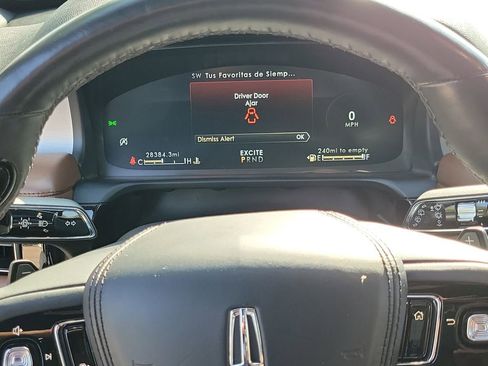 Certified 2022 Lincoln Aviator Reserve w/ Equipment Group 201A RWD image 24