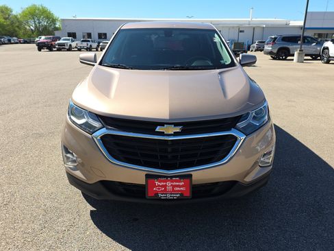 Used 2019 Chevrolet Equinox LT image 3