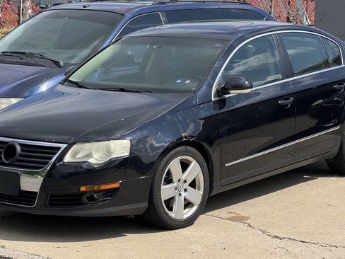 Used 2009 Volkswagen Passat Komfort FWD image 2