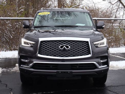 Used 2024 INFINITI QX80 Luxe image 2