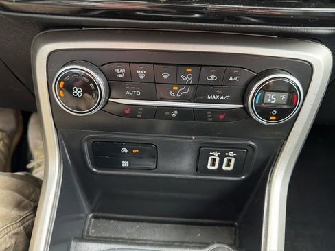 Used 2020 Ford EcoSport Titanium image 28
