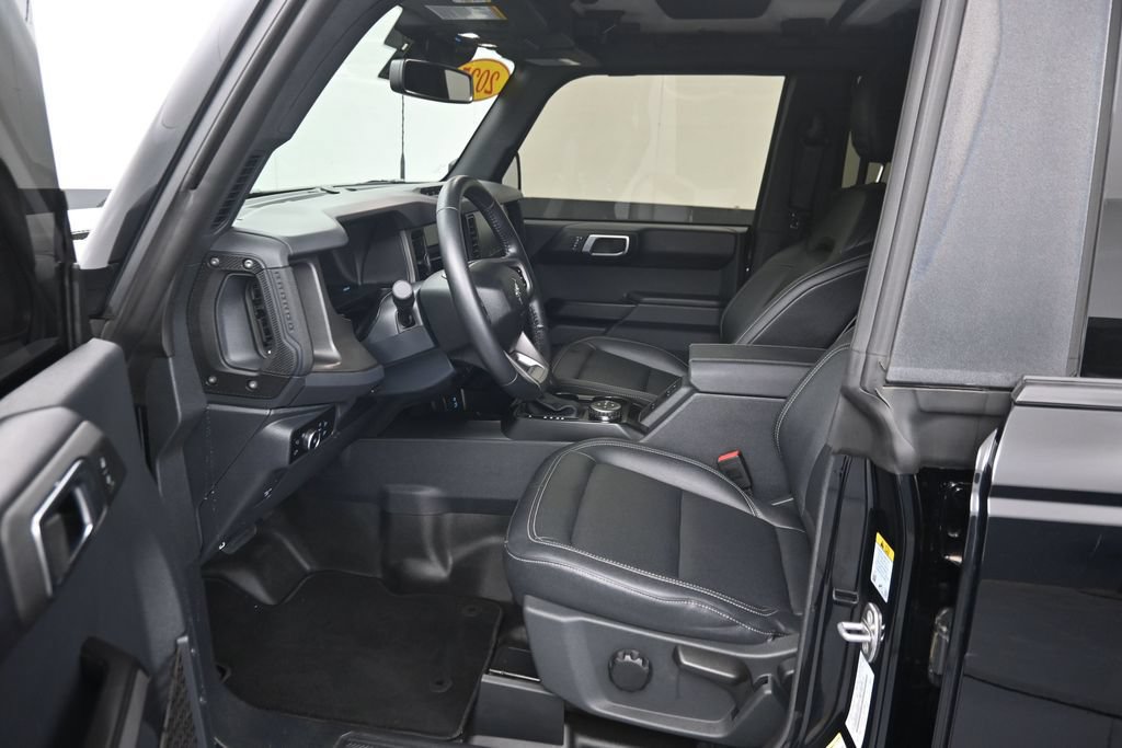 Used 2025 Ford Bronco Badlands AWD/4WD image 9