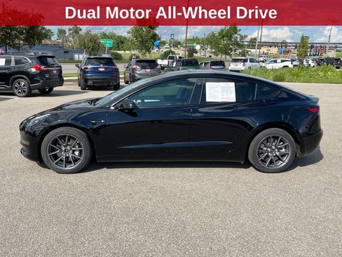Used 2022 Tesla Model 3 Long Range AWD/4WD image 2
