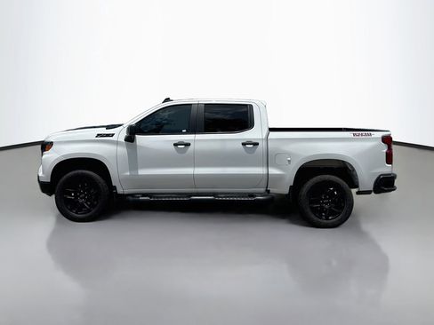 Used 2024 Chevrolet Silverado 1500 Custom Trail Boss w/ Turbomax Blackout Package AWD/4WD image 4