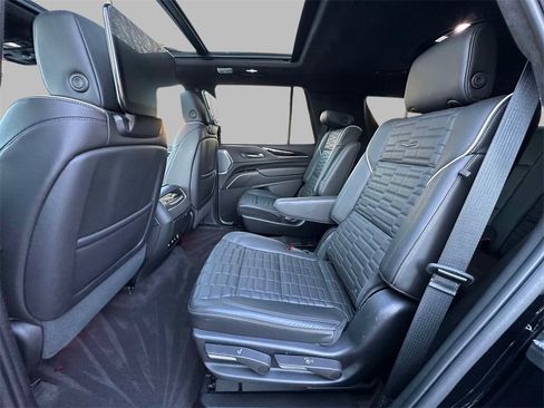 Certified 2023 Cadillac Escalade V image 19