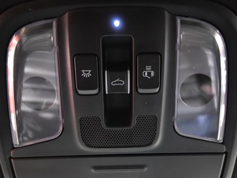 Used 2018 Kia Stinger GT2 image 43