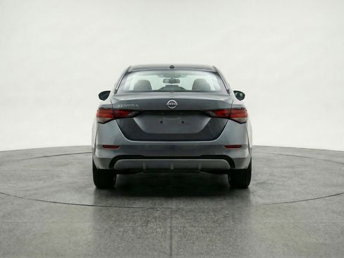 Used 2025 Nissan Sentra S FWD image 7