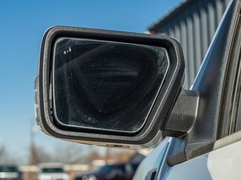 Used 2022 Ford F150 Lariat w/ Equipment Group 501A Mid image 11