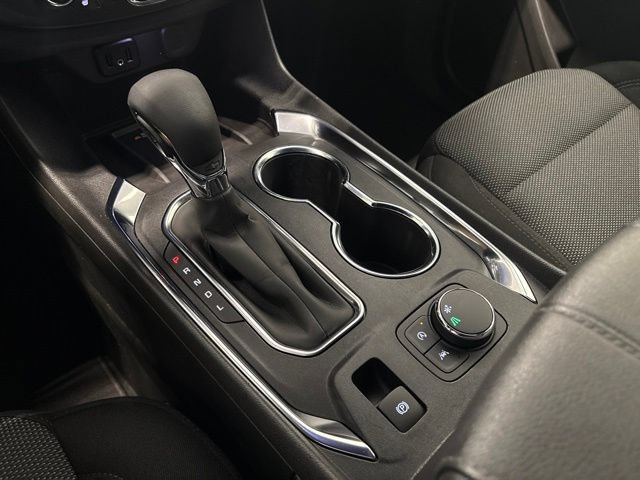 Used 2023 Chevrolet Traverse LT FWD image 24