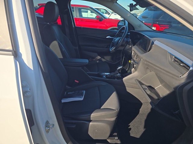 Used 2025 Buick Encore GX Preferred AWD/4WD image 10