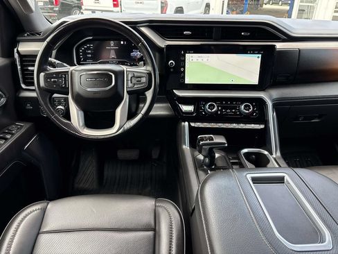 Used 2022 GMC Sierra 1500 Denali AWD/4WD image 9