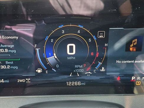 Used 2025 Chevrolet Traverse Z71 w/ Driver Confidence Package AWD/4WD image 9