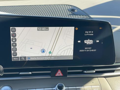 Certified 2024 Hyundai Elantra Blue image 13