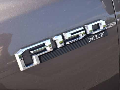 Used 2019 Ford F150 XLT w/ Equipment Group 302A Luxury AWD/4WD image 3