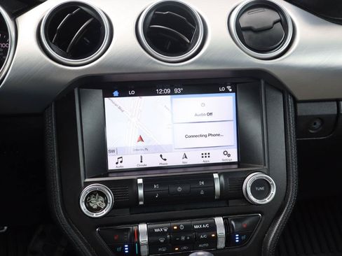 Used 2018 Ford Mustang GT Premium RWD image 19